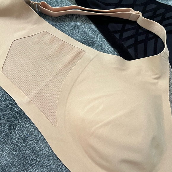 Honeylove wireless bra - Picture 3 of 3